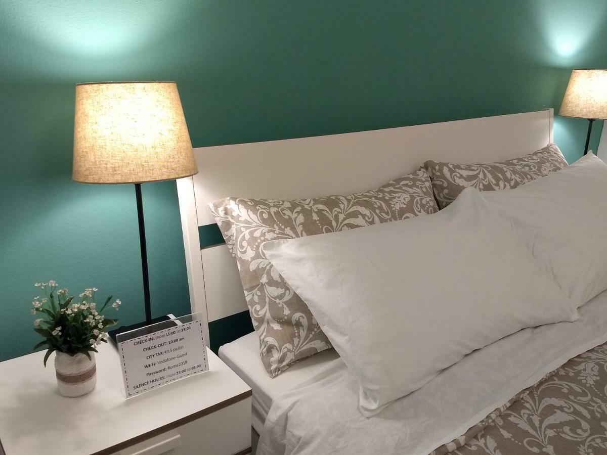 Amoraroma, Economy With Shared Bathrooms 3* Roma
