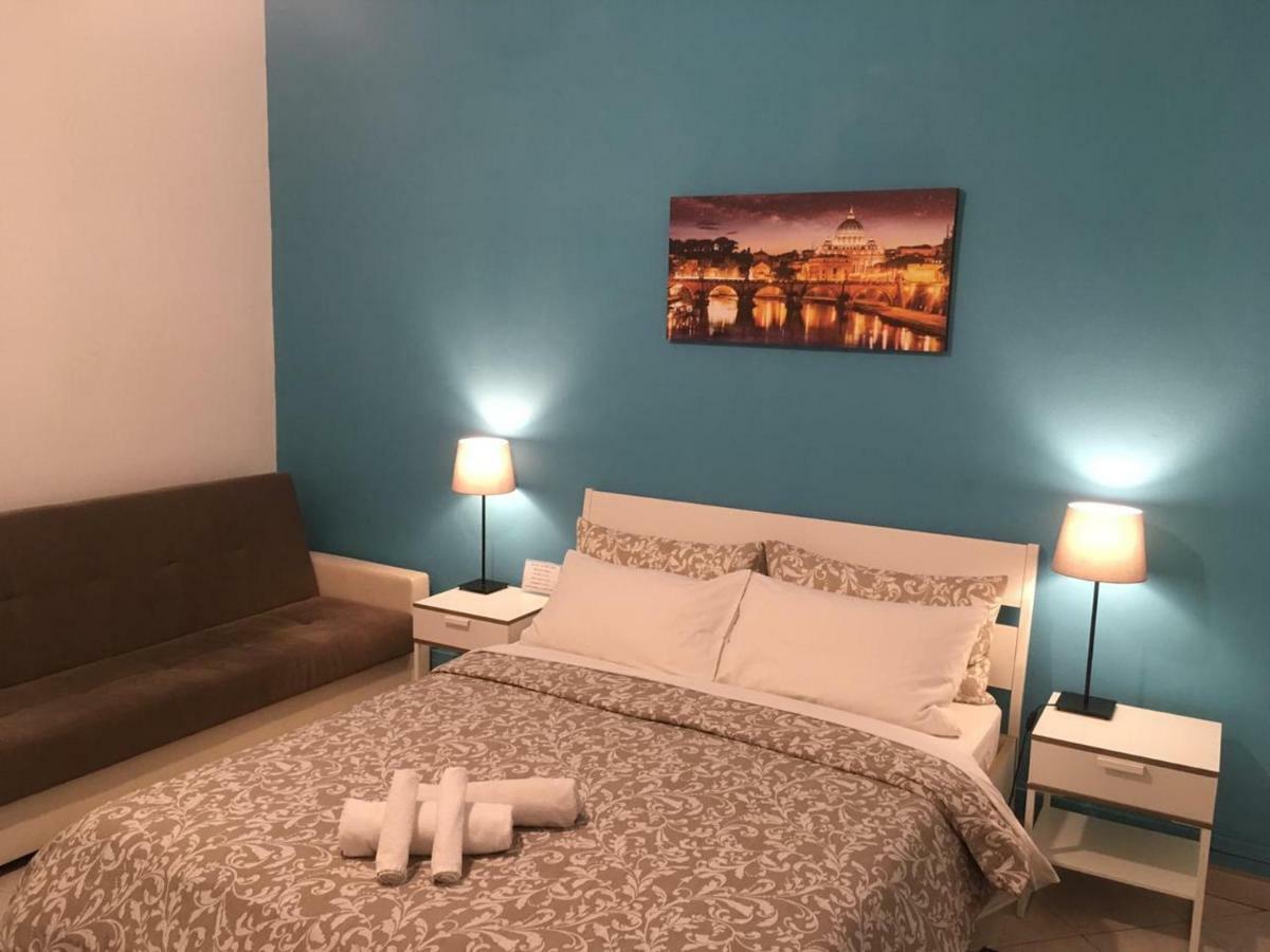 Amoraroma, Economy With Shared Bathrooms Pensión 3*