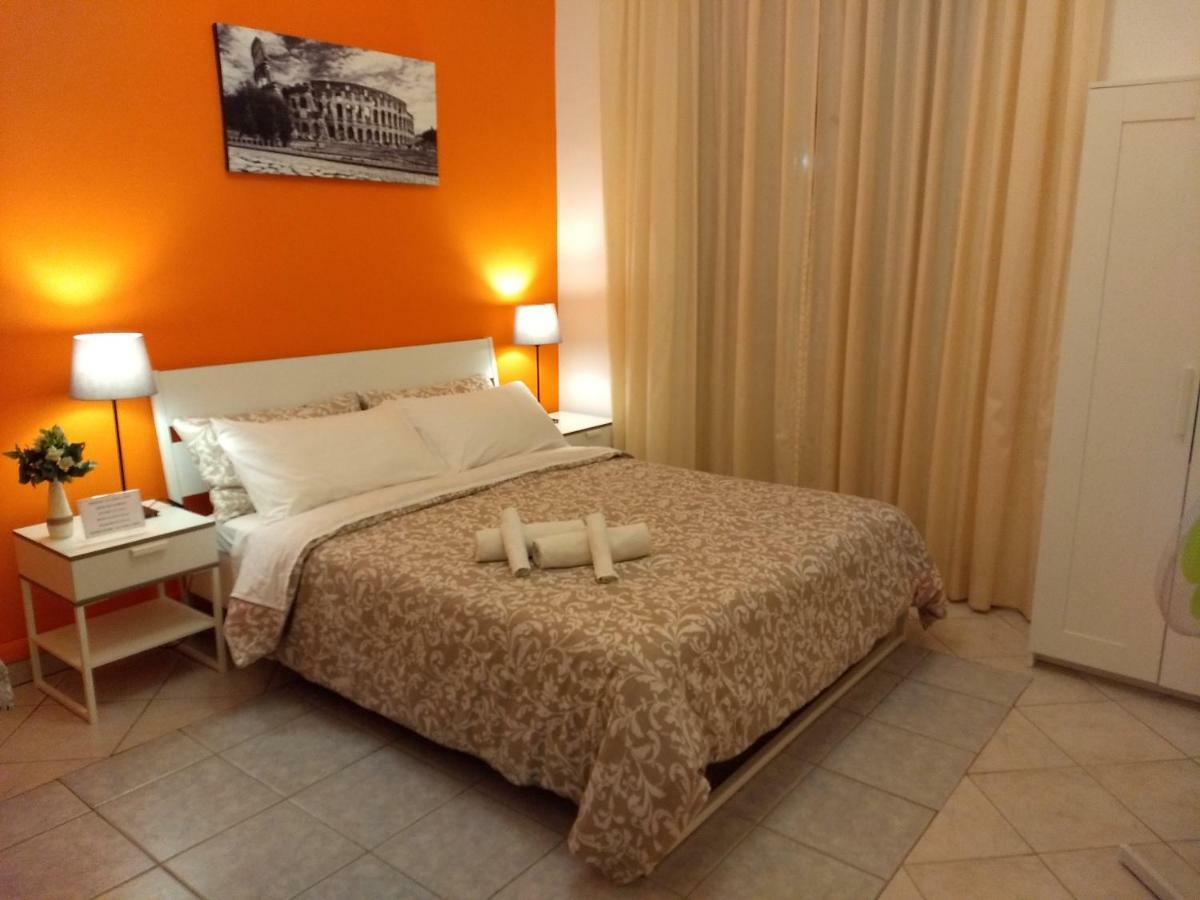 Pensión Amoraroma, Economy With Shared Bathrooms
